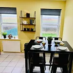 بيت للعطل Sunset House On The *