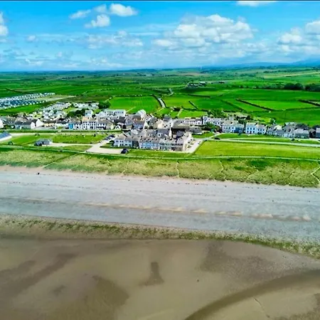 Holiday home Sunset House On The Maryport